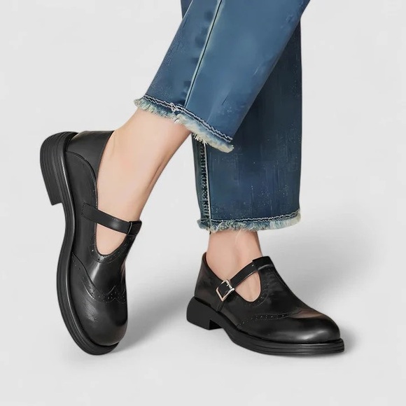 Allison New York Shoes - NEW never worn classic premium leather Mary Janes, non-slip sz 9.5